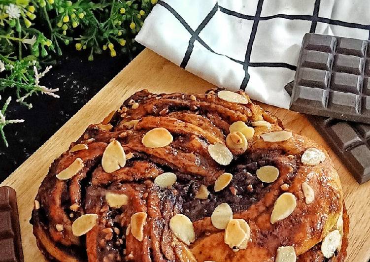 Chocolate Babka