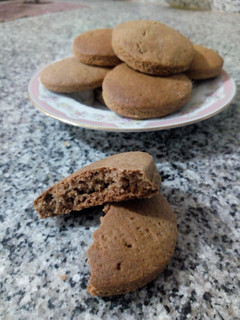 Una foto de Galletitas de jengibre, canela y miel 🍪🍯🎄