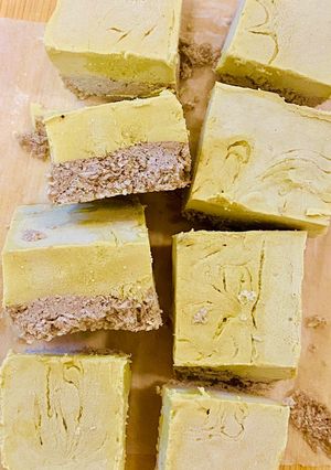 A picture of Lemon Coconut Vegan Cheesecake- 6 ingredients (No sugar).