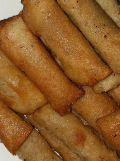 A picture of Spring rolls.