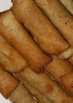 A picture of Spring rolls.