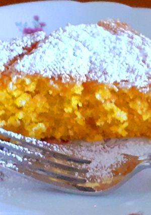 Foto di Torta di carote leggera al profumo di liquore Strega