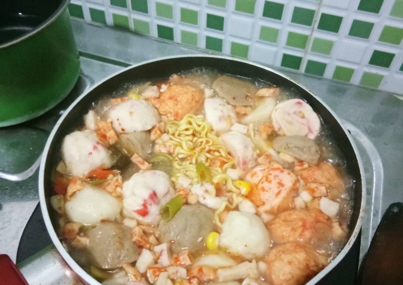 Frozen food kuah tomyam