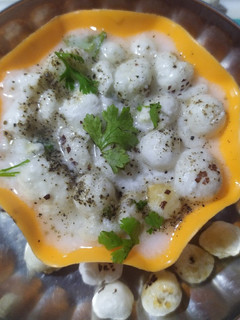 मखाने का रायता(makhane ka recipe in hindi) रेसिपी मुख्य फोटो