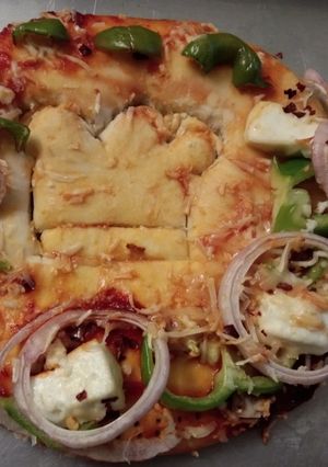 A picture of Homemade Vegetable Pizza.