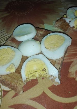 Una foto de Desayuno proteico: tostada agridulce con huevo!