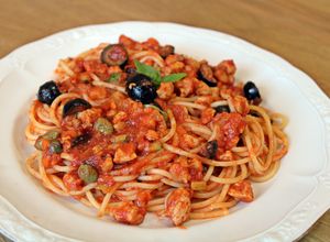 Foto principal de Pasta integral con boloñesa de soja texturizada