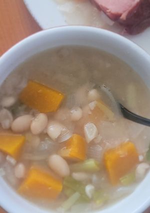 Una foto de Porotos con cerdo ahumado