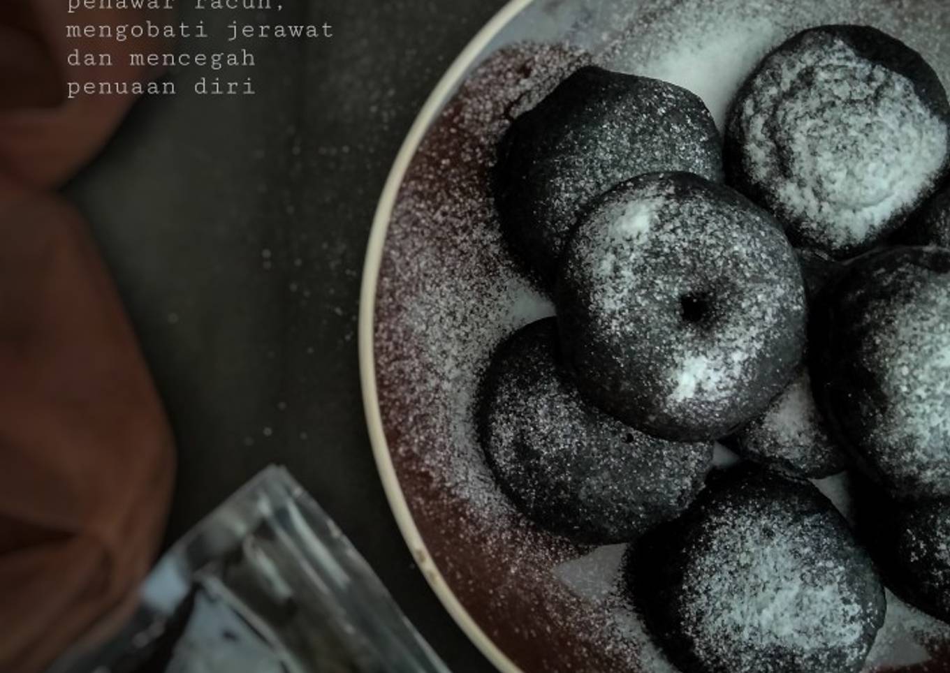 Black Donuts
