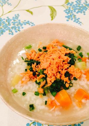 Hình của món Cháo rau củ ruốc cá của người bệnh cho người bệnh.
