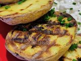 ,,Grillowane ziemniaki z serkiem wiejskim i szczypiorkiem,,