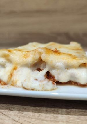 Bolognaival töltött canelloni recept fotója