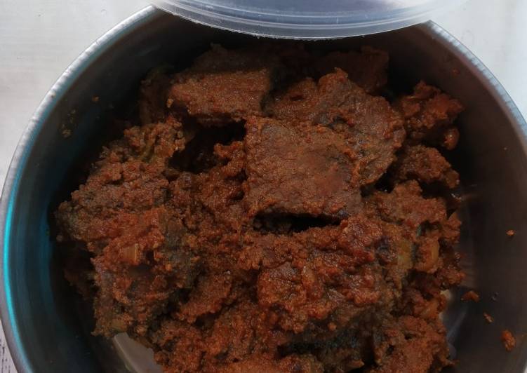 Lapis daging sapi