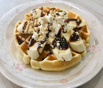 Ready to Serve Ultra Fluffy Waffles Delicious and Healthy