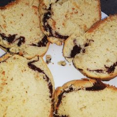 A picture of Vanilla and cocoa cake.