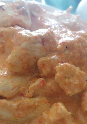 Una foto de Pollo al curry con nata
