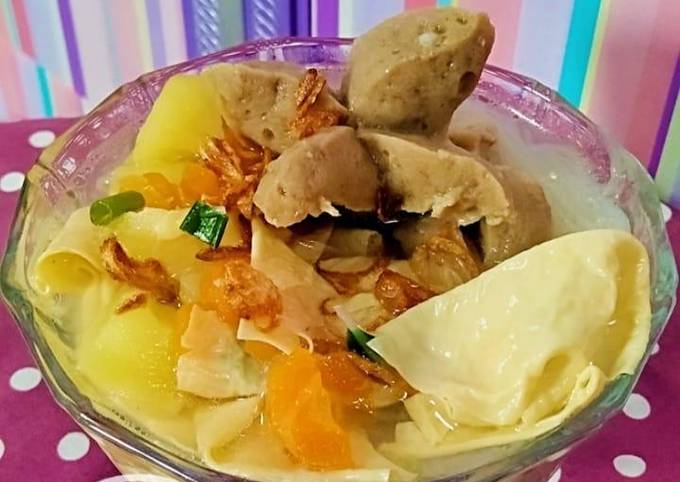 Resep Sup Ayam Kembang Tahu Oleh Hesarizal Cookpad