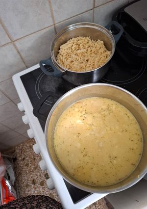 Φωτογραφία της συνταγής Κοτόπουλο με μακαρόνια βίδες και σάλτσα μουστάρδας!