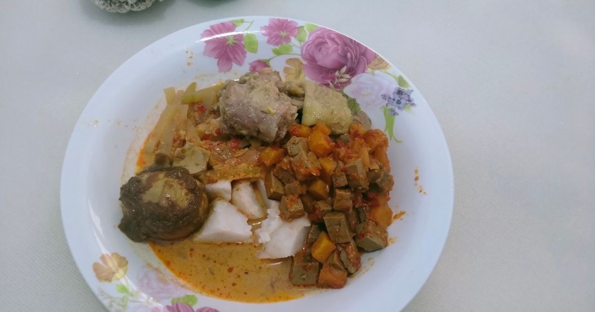 Lontong Capgomeh Labu Siam