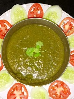 पुदीने की चटनी(PUDINE KI CHUTNEY RECIPE IN HINDI) रेसिपी मुख्य फोटो