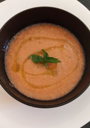 Una foto de Gazpacho suave y fresquito: sin gluten y vegan