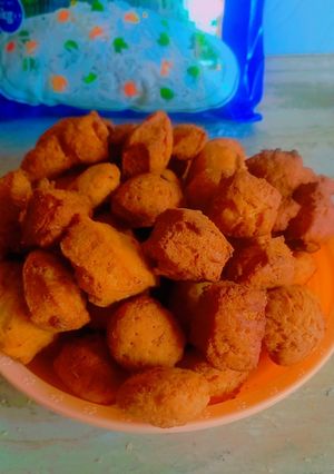 A picture of Perfect maandazi snack 😋.