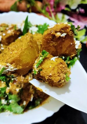 কাশ্মীরি আলুর দম (Kashmiri aloor dum recipe in Bengali) রেসিপির প্রধান ছবি