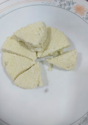 A picture of Homemade Cheese.
