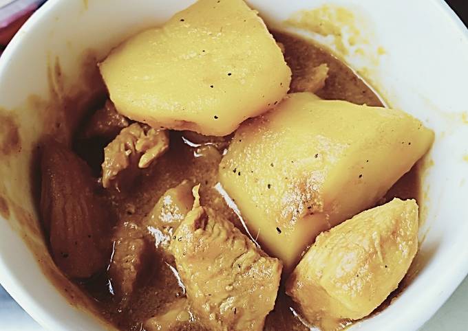 Step-by-Step Guide to Prepare Award-winning Curry-Not-Curry Chicken Breasts Stew with Potatoes