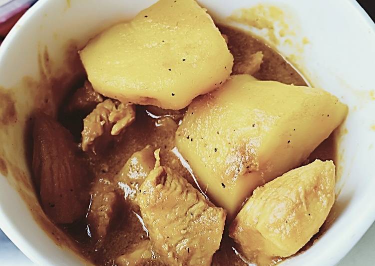 Step-by-Step Guide to Make Ultimate Curry-Not-Curry Chicken Breasts Stew with Potatoes