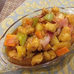 A picture of Sweet and sour chicken.