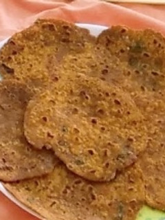 A picture of Wheat flour and horsegram paratha.