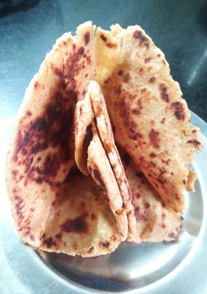 पंजाबी पराठा (Punjabi paratha recipe in Hindi) रेसिपी मुख्य फोटो