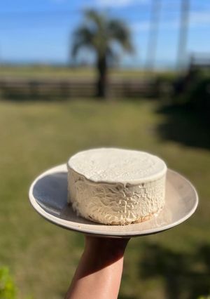 Una foto de Postre helado de duraznos