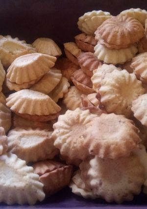 صورة لوصفة عجينة التارتولات او الكوكياج او اللوزه شكلي بيها وش حبيتي
