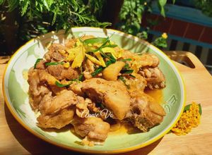 Hình của món Gà kho gừng.