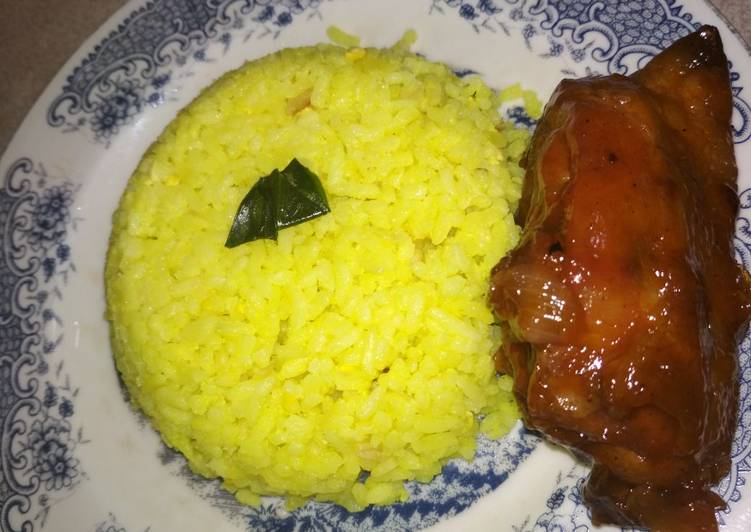 Nasi Kuning dan Ayam Madu Barbeque