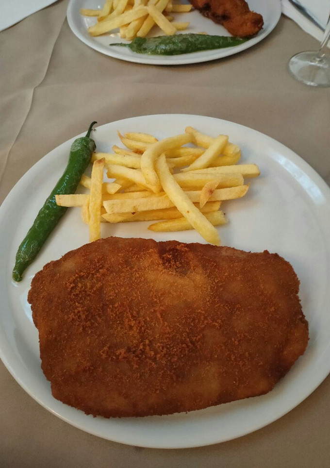 Una foto de San Jacobos de lomo, york y queso