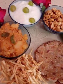 રાજગરા ના થેપલા રેસીપી મુખ્ય ફોટો