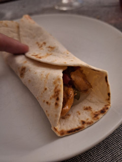 Una foto de Tacos de pollo y pimientos