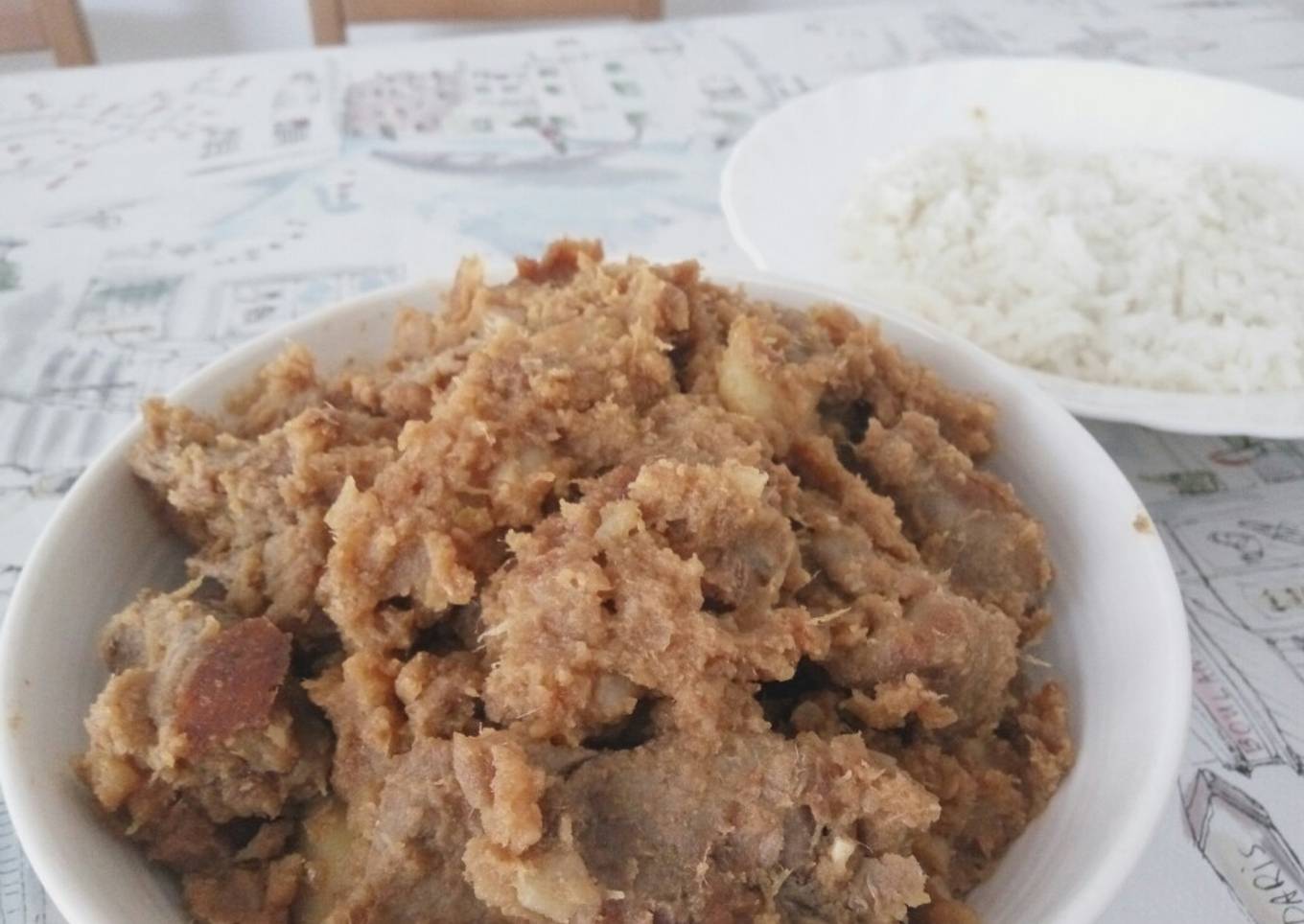 Rendang beef and Hainam rice