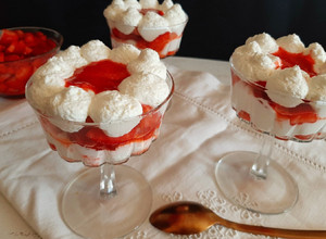 Foto di Coppette tiramisù alle fragole