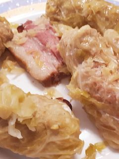 Una foto de Sarmale, rollitos de col rellenos de carne