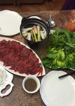 Hình của món Bò nhún dấm.