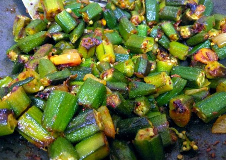 How to Prepare Quick Bhindi ki sabji desi style ki