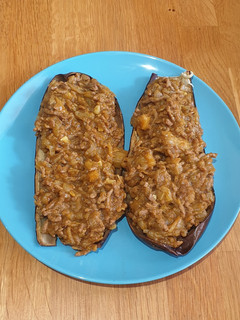 Una foto de Berenjenas rellenas de pollo al curry