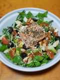 Ensalada mixta con salmón