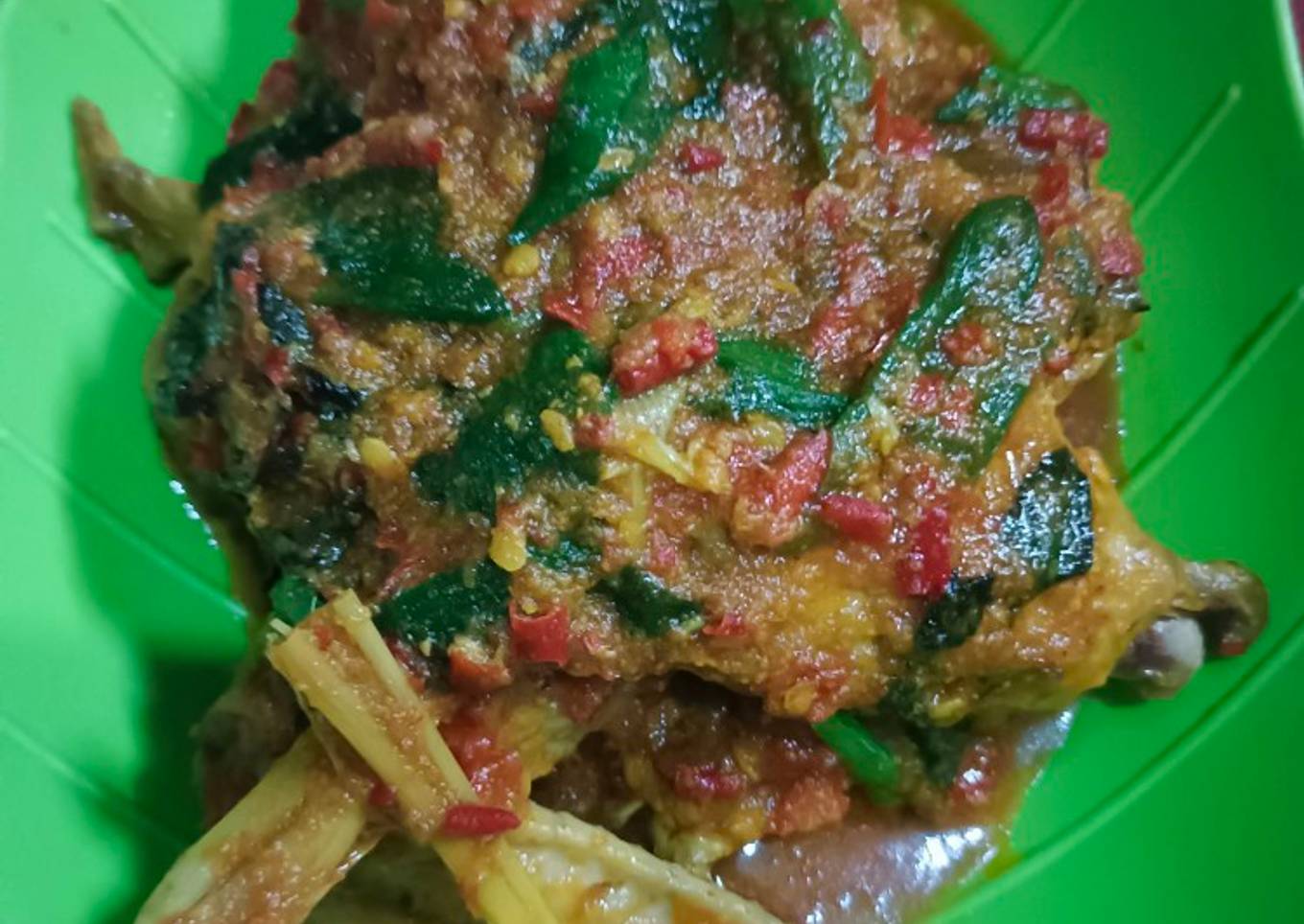 Ayam rica-rica kemangi