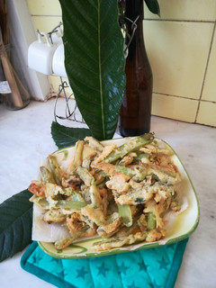 Una foto de Pencas de acelga en tempura