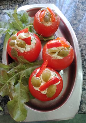 Una foto de Tomates rellenos de arroz